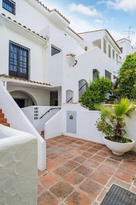 Marina Puerto Banus By Hostlovers Apartment